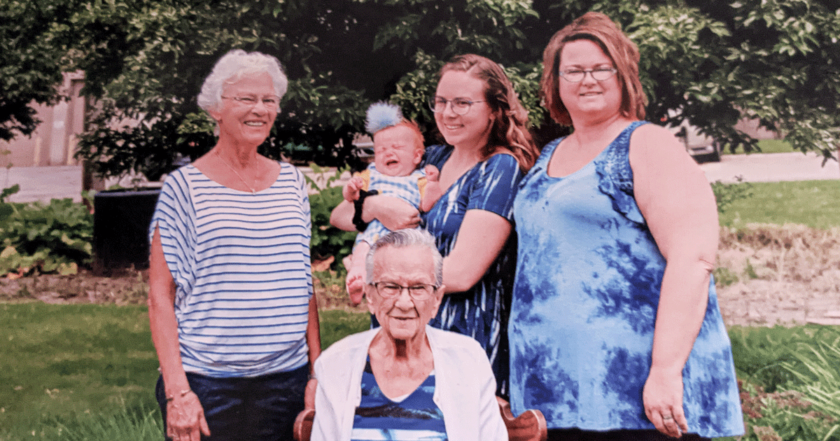 Tips for moving loved ones out of senior living during COVID-19