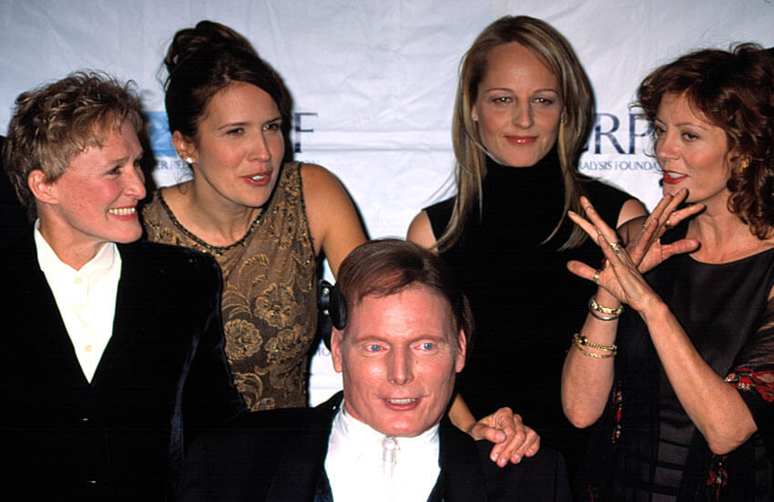 Christopher Reeve on the red carpet with friends