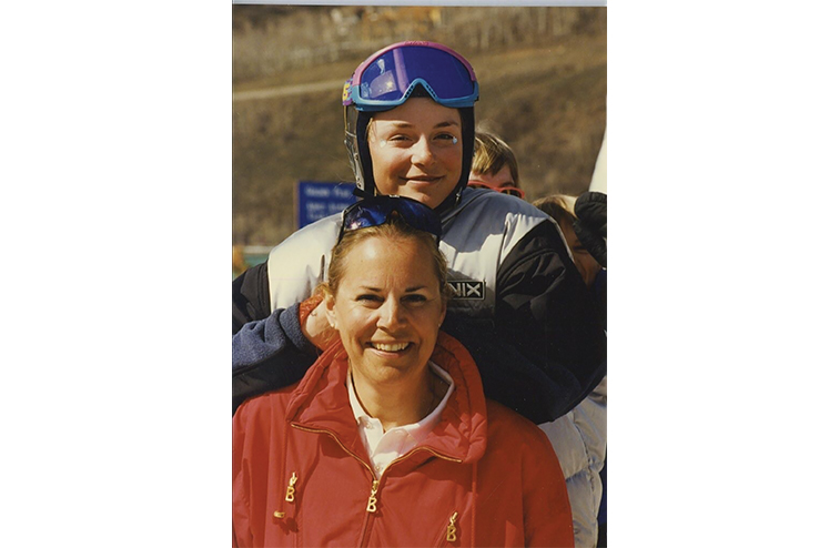Vonn with her mother in the late 1990s