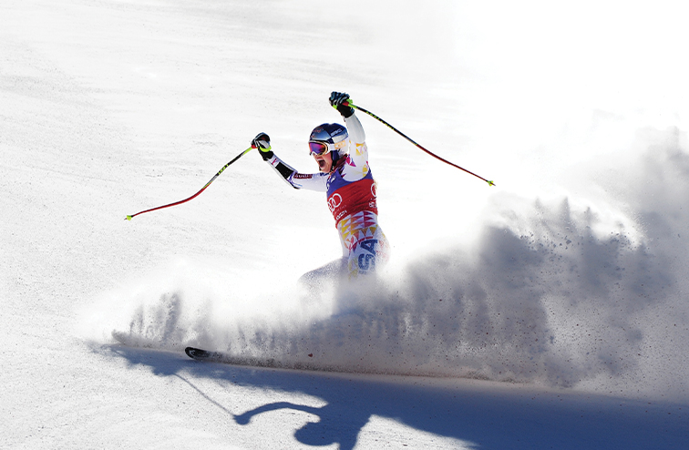 Vonn skiing