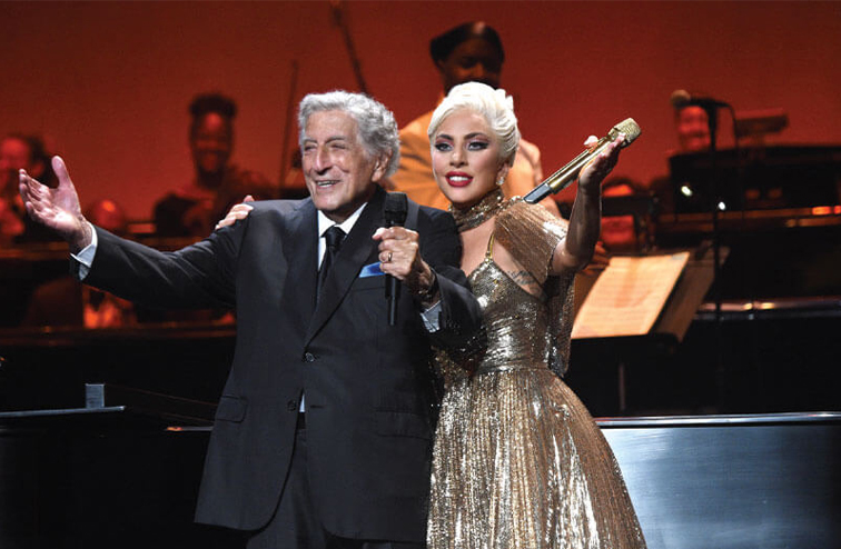 Tony Bennett performing with Lady Gaga